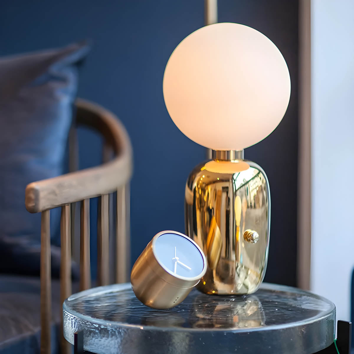 RAISO - Elegant and Sophisticated Lamp