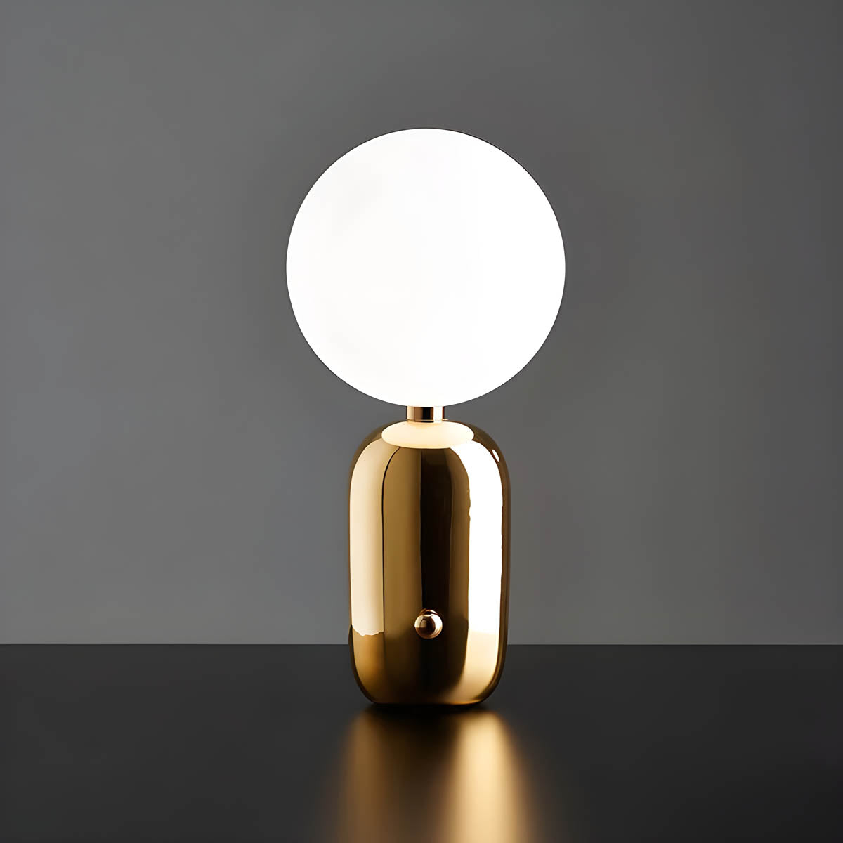 RAISO - Elegant and Sophisticated Lamp