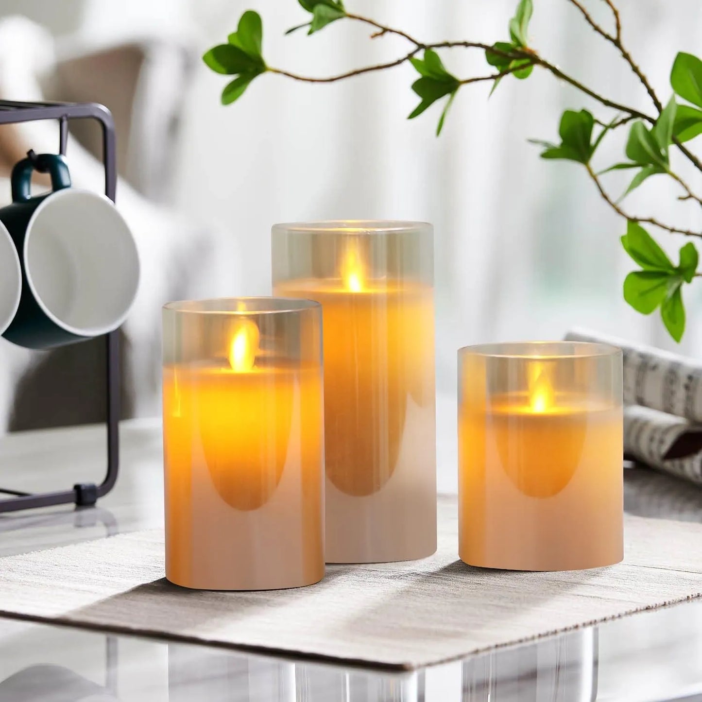 SafeGlow - Elegante und sichere Kerzen für Dekoration