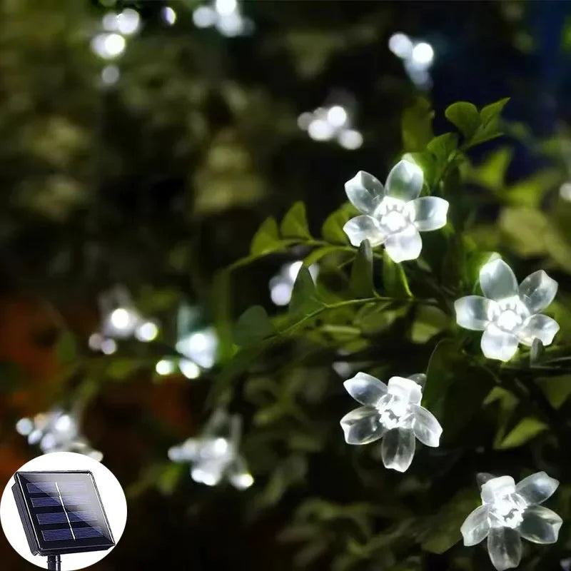 LumiBlossom – Solarblumenbeleuchtung für magische Gartenmomente