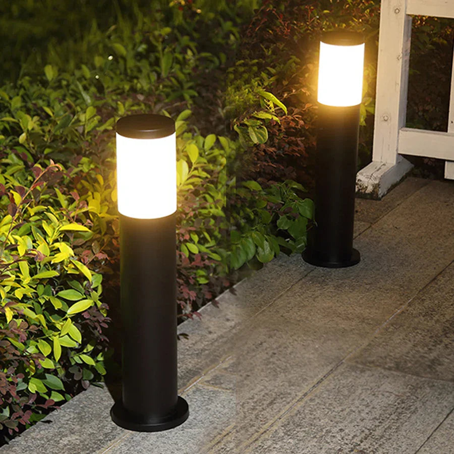 GleamGuard - Edelstahl Gartenlampe für strahlendes Grün!