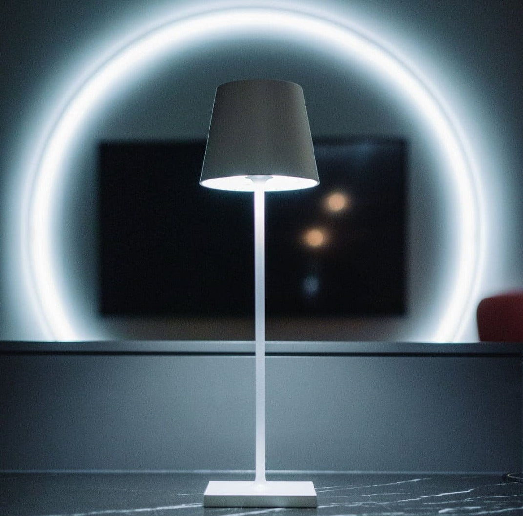 LichtFlex - Kabellose LED-Lampe mit USB-Aufladbarkeit