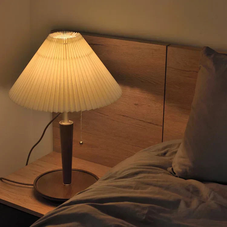 Pleatwood - Vintage Holz Tischlampe