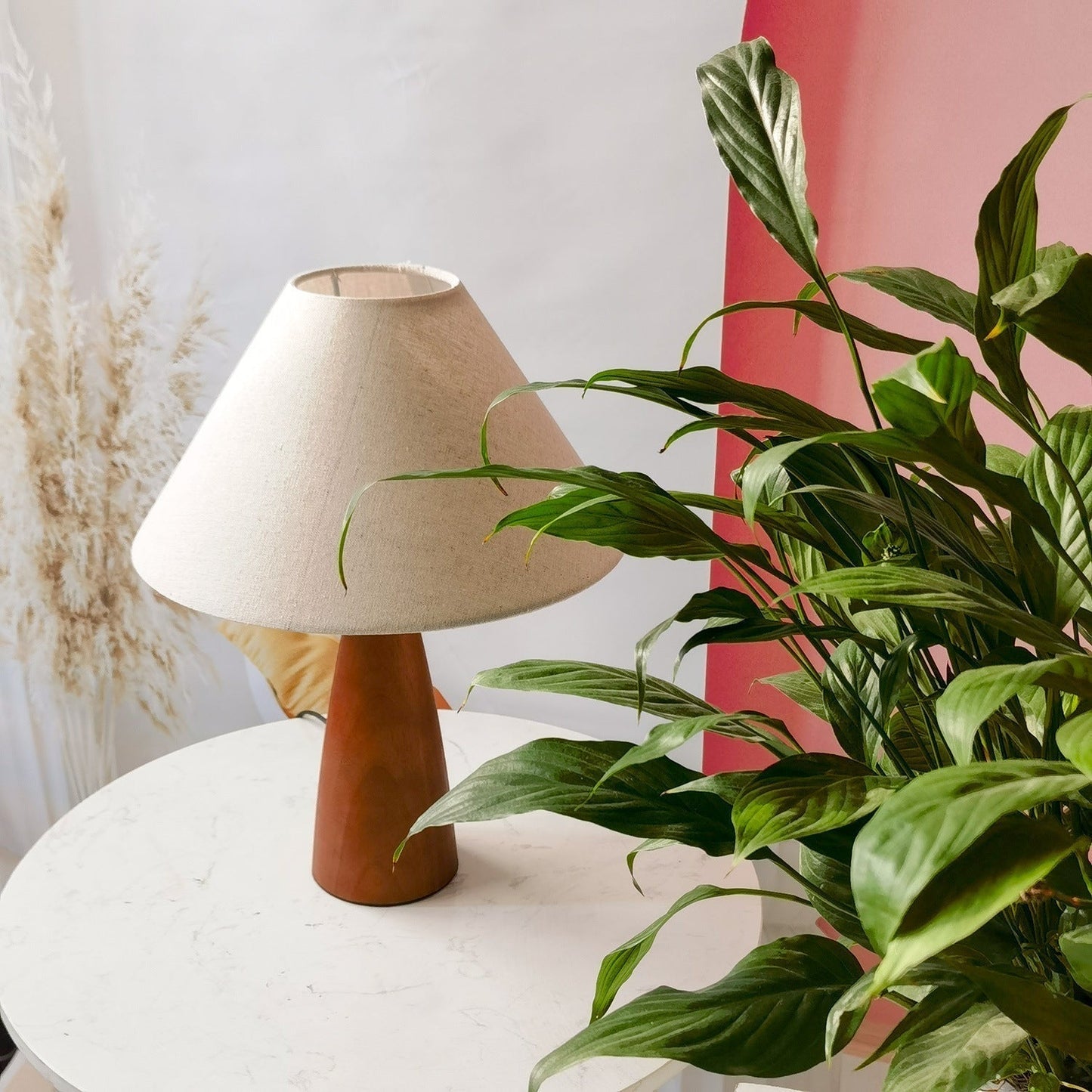 NobleOak – Classic Wooden Table Lamp with Fabric Shade